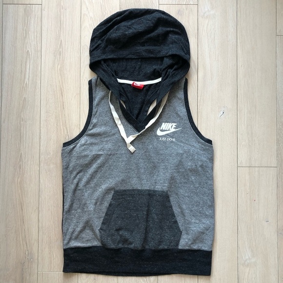 Nike Racerback Hooded V Neck Tank Top in Grey Size L - Picture 1 of 11